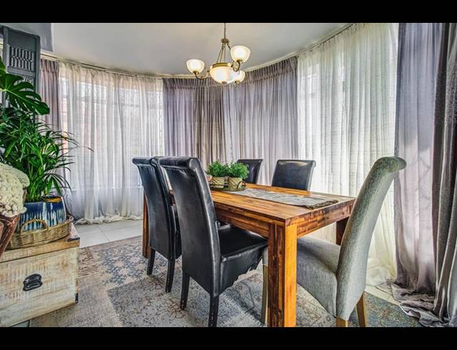 4 BEDROOM HOUSE FOR SALE IN KENSINGTON